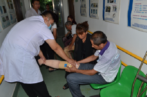 假肢廠家分析穿戴假肢時殘肢出現(xiàn)裂口原因和解決方法(圖1) 假肢廠家分析穿戴假肢時殘肢出現(xiàn)裂口原因和解決方法(圖1)