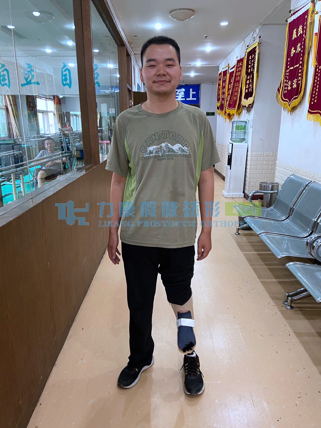 正確穿戴小腿假肢的方法和穿戴過程中注意事項(xiàng)(圖1) 正確穿戴小腿假肢的方法和穿戴過程中注意事項(xiàng)(圖1)